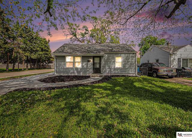 Property at 4153 N 63rd St, Omaha, NE 68104, 2 beds, 1 bath