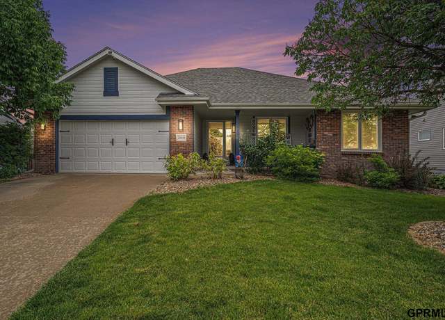 Property at 21830 Ponderosa Dr, Gretna, NE 68028, 4 beds, 3 baths