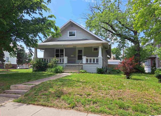 Property at 2025 S 24th St, Lincoln, NE 68502, 6 beds, 2 baths