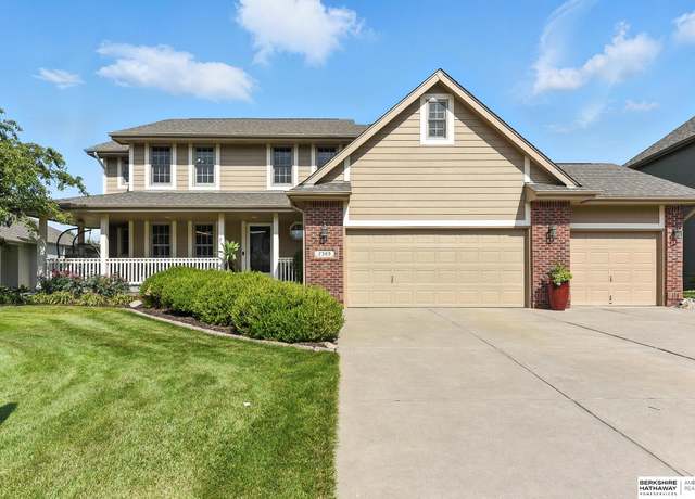 Property at 7303 S 171st St, Omaha, NE 68136, 4 beds, 3 baths