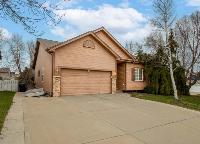 Property at 18706 Drexel St, Omaha, NE 68135, 3 beds, 2.5 baths