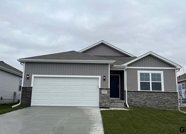 Property at 12930 S 66th Ave, Papillion, NE 68157, 4 beds, 3 baths