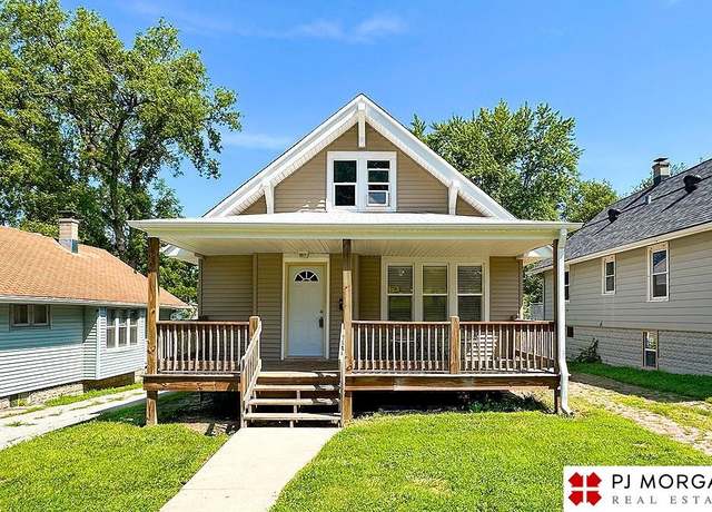 Property at 4464 Bedford Ave, Omaha, NE 68111-0000, 3 beds, 2 baths