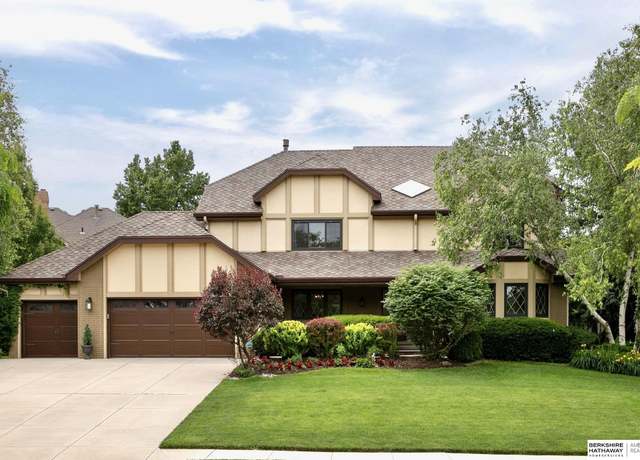 Property at 13619 Parker Cir, Omaha, NE 68154, 4 beds, 2.5 baths