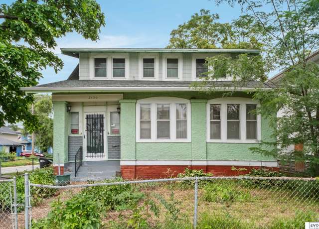 Property at 2130 Pinkney St, Omaha, NE 68110, 3 beds, 1 bath
