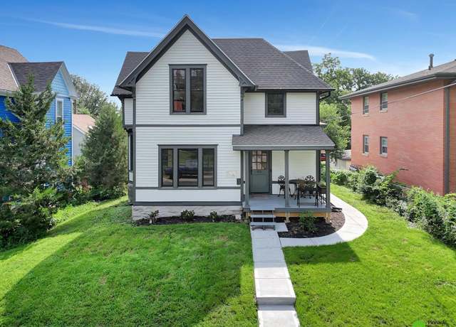 Property at 922 S 20th St, Lincoln, NE 68510, 4 beds, 1.5 baths