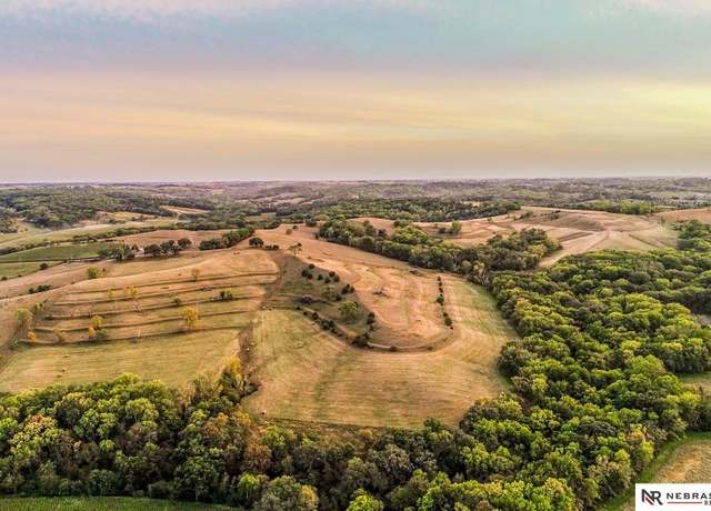 Property at 5751 Zikas Dr, Blair, NE 68008, 4 beds, 4 baths