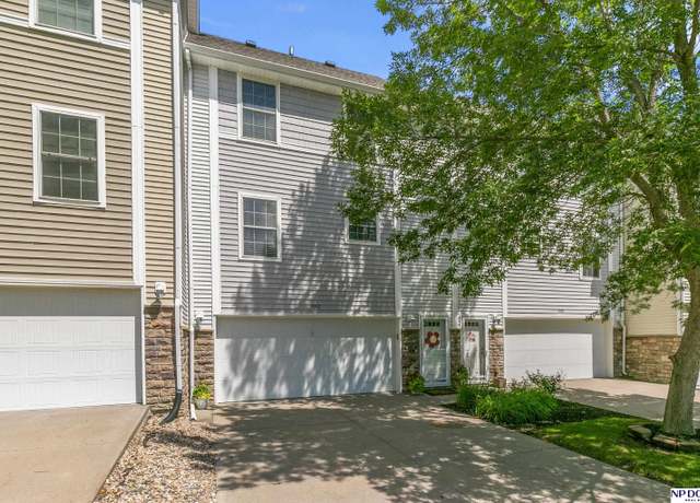 Property at 5907 N 166 Ct, Omaha, NE 68116, 2 beds, 2.5 baths