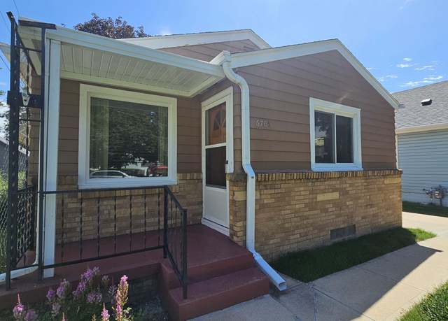 Property at 6705 Mason St, Omaha, NE 68106, 3 beds, 2 baths