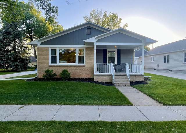 Property at 1011 16th St, Henderson, NE 68371, 3 beds, 2 baths