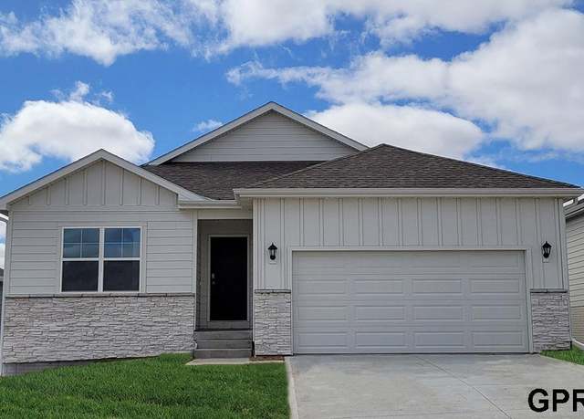 Property at 12663 S 205th St, Gretna, NE 68028, 4 beds, 3 baths