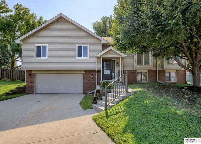 Property at 15443 Cuming Cir, Omaha, NE 68154, 3 beds, 3 baths