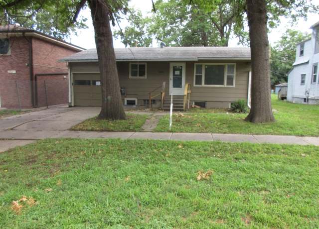 Property at 2624 K St, Lincoln, NE 68510, 4 beds, 3.5 baths