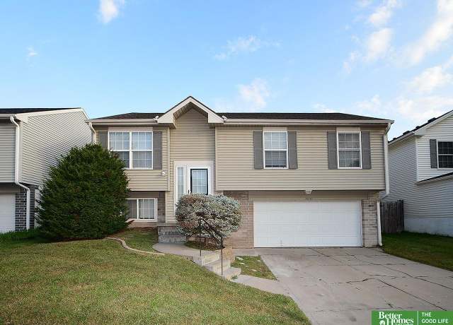 Property at 13012 Nebraska Ave, Omaha, NE 68164, 3 beds, 2 baths