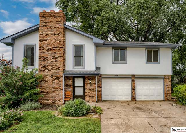 Property at 5618 N 116th Avenue Circle, Omaha, NE 68164, 3 beds, 2.5 baths
