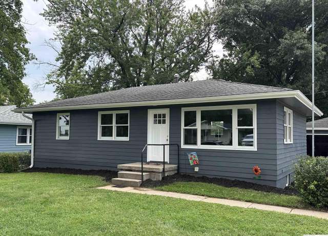 Property at 2223 Avenue C, Plattsmouth, NE 68048, 4 beds, 2 baths