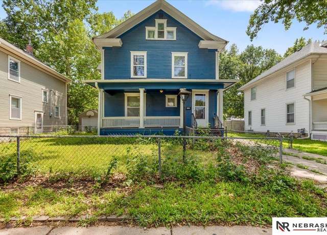 Property at 3229 R St, Lincoln, NE 68503, 3 beds, 2 baths