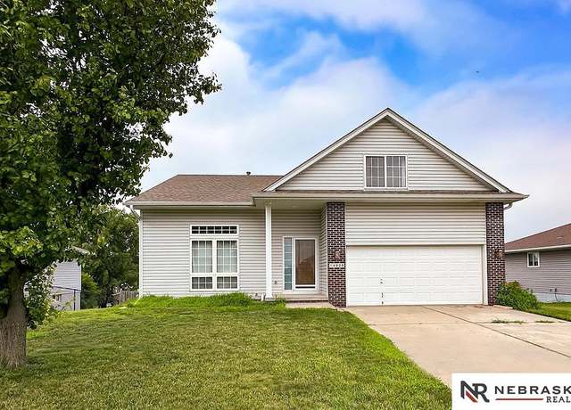 Property at 14906 Bordeaux Ave, Bellevue, NE 68123, 4 beds, 2.5 baths