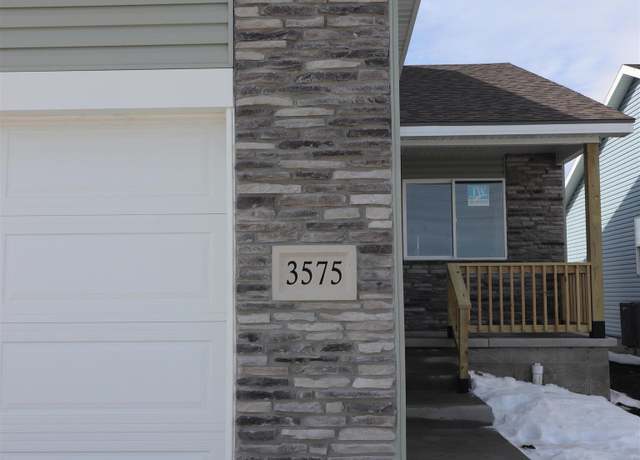 Property at 3575 Little Bluestem Rd, Fremont, NE 68025, 3 beds, 2.5 baths