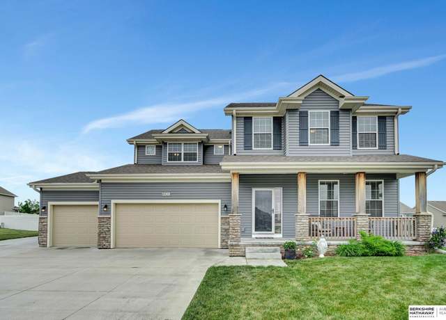 Property at 8920 Trader Ct, Lincoln, NE 68507, 4 beds, 2.5 baths