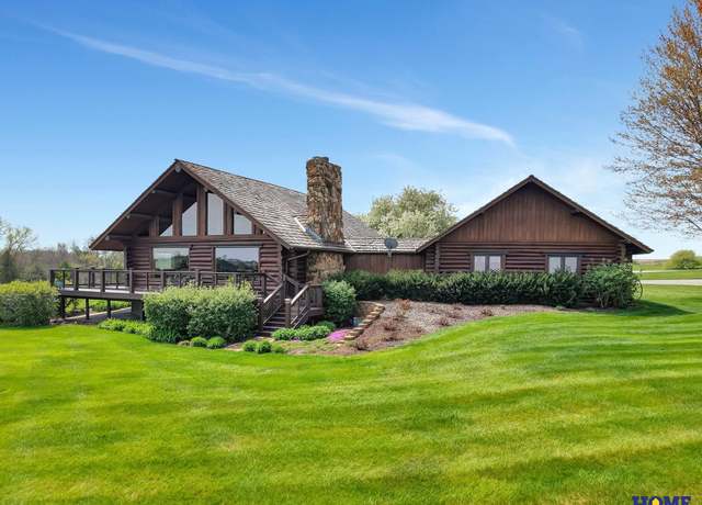 Property at 15801 Lakeside Estates Dr, Crete, NE 68333, 3 beds, 3.5 baths