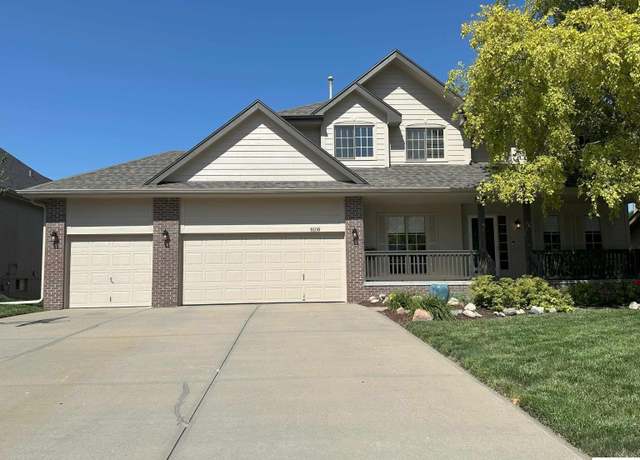 Property at 8108 N 164th St, Bennington, NE 68007, 4 beds, 2.5 baths