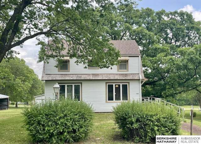 Property at 1200 H St, Pawnee City, NE 68420, 3 beds, 1.5 baths