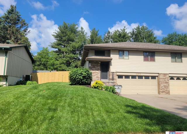 Property at 1177 N Columbia Ave, Seward, NE 68434, 3 beds, 2.5 baths