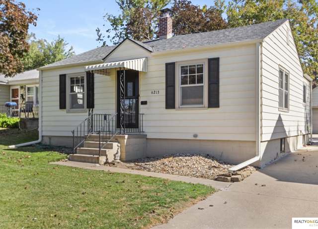 Property at 6213 S 39 St, Omaha, NE 68107, 3 beds, 1.5 baths