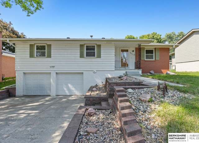 Property at 8832 Spaulding Cir, Omaha, NE 68134, 3 beds, 3 baths