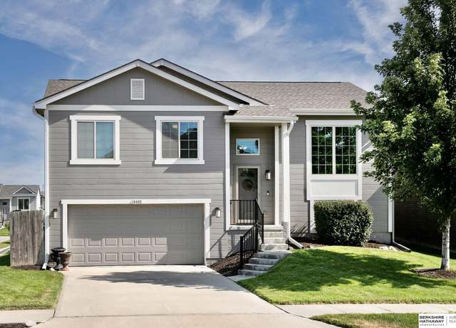 Property at 14480 Potter St, Bennington, NE 68007, 3 beds, 2 baths