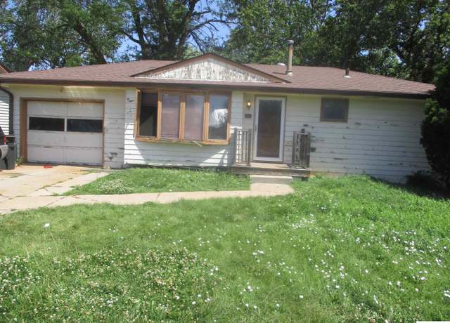 Property at 4818 Harrison St, Omaha, NE 68157, 3 beds, 1 bath