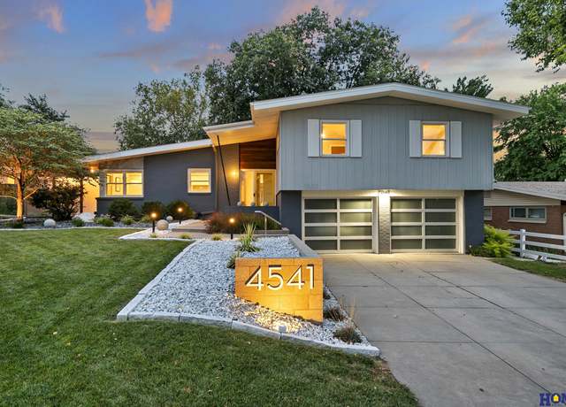 Property at 4541 Meadow Ln, Lincoln, NE 68506, 4 beds, 2.5 baths