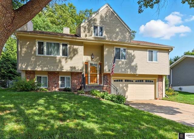 Property at 11727 Quail Dr, Bellevue, NE 68123, 4 beds, 2.5 baths