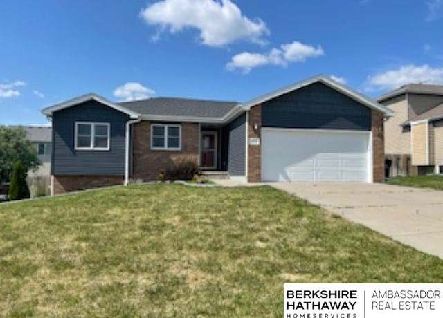 Property at 220 Orchard Pl, Hickman, NE 68372, 3 beds, 2 baths