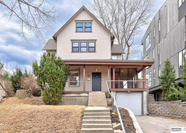 Property at 4625 Capitol Ave, Omaha, NE 68132, 4 beds, 2.5 baths