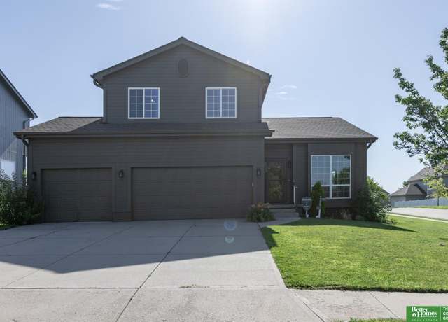 Property at 5981 S 186th Ave, Omaha, NE 68135, 4 beds, 3.5 baths