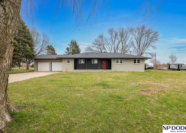 Property at 3460 N Ridge Rd, Fremont, NE 68025, 4 beds, 3 baths