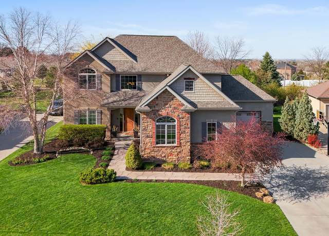 Property at 9640 Cotswold Ln, Lincoln, NE 68526, 6 beds, 5 baths