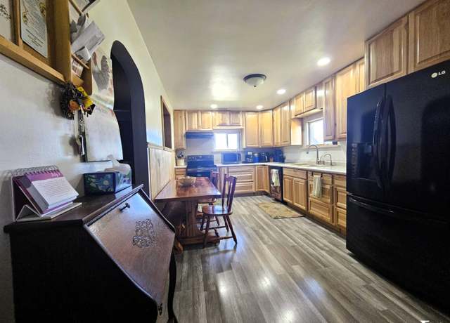 Property at 2101 County Road 300 Rd, Tobias, NE 68453, 3 beds, 1.5 baths