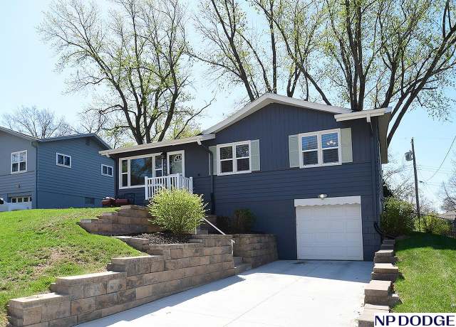 Property at 7605 Ontario St, Omaha, NE 68124, 3 beds, 2 baths