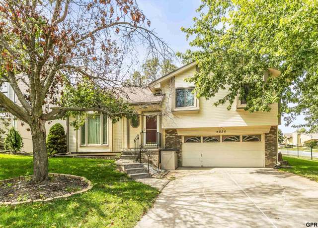 Property at 4636 N 126th Ave, Omaha, NE 68164, 3 beds, 2 baths
