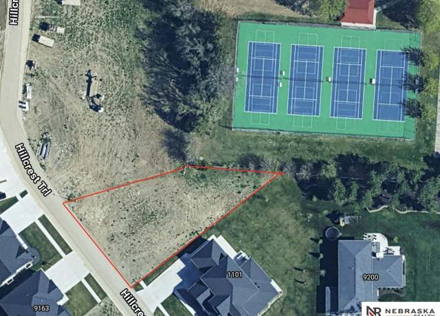 Property at 9160 Hillcrest Trl, Lincoln, NE 68520