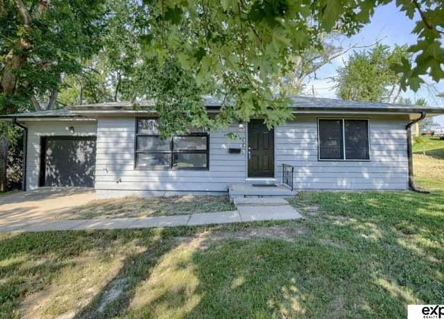 Property at 4408 N 56 St, Omaha, NE 68104, 3 beds, 1 bath