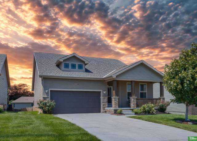 Property at 7734 S 162 St, Omaha, NE 68136, 3 beds, 3 baths