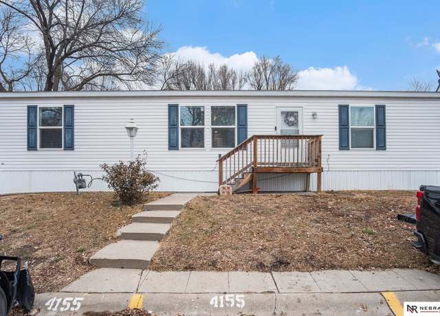 Property at 4149 N 20th St, Lincoln, NE 68521, 3 beds, 2 baths