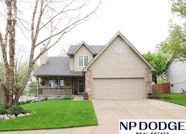 Property at 11808 N 158 St, Bennington, NE 68007, 4 beds, 3 baths