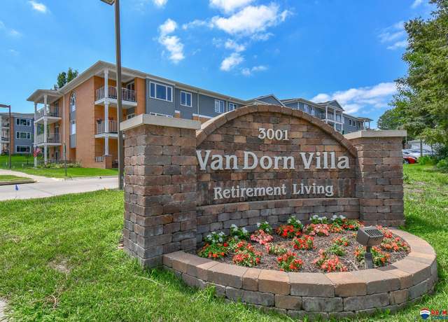 Property at 3001 S 51st Street Ct #467, Lincoln, NE 68506, 2 beds, 2 baths