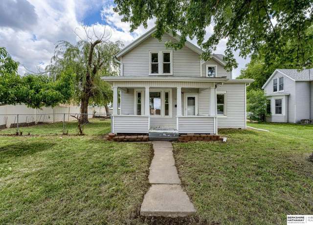 Property at 1943 Washington St, Blair, NE 68008, 3 beds, 1 bath
