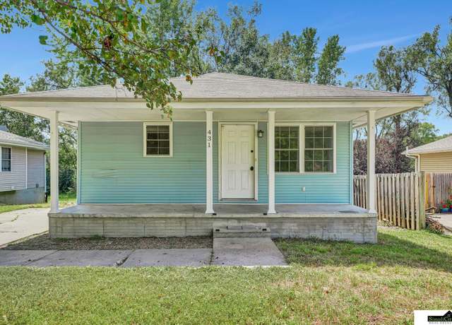 Property at 431 W Belmont Ave, Lincoln, NE 68521, 5 beds, 2 baths